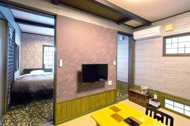 Luxury Oda