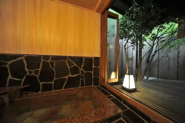 Traditional Oda (Japanese Style, Indoor-Bathroom)