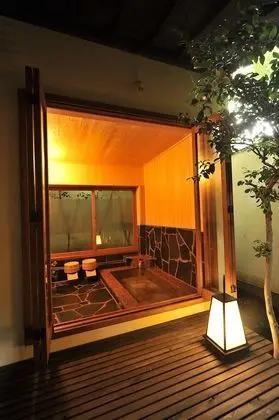 Traditional Oda (Japanese Style, Indoor-Bathroom)