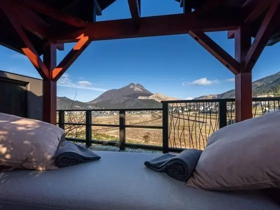 Villa (Ranchu,Caters to 15years old or older)