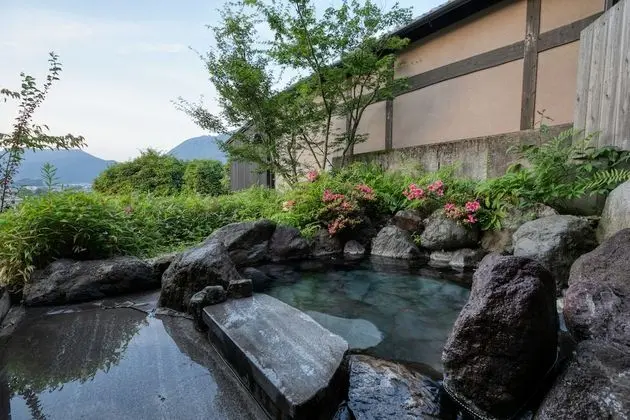 Oda, Ek Bina (w/ OpenAir & Indoor bath, from12yold)