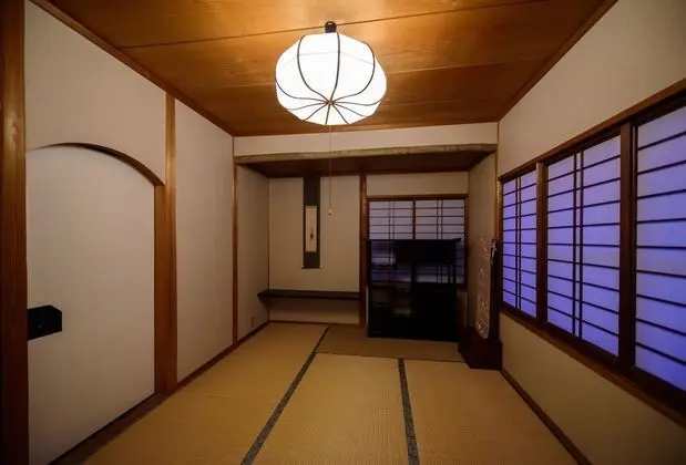 Traditional Oda (Japanese Style with Private Bathroom)