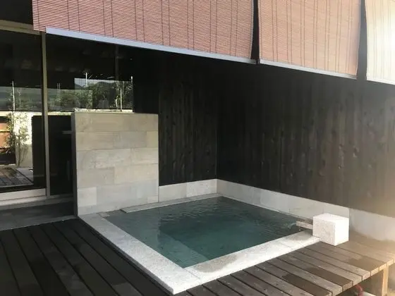 Tek Büyük Yataklı Oda (Private Building,Semi Open Air Bath-1)