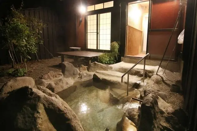 Oda, Sigara İçilmez (Japanese Western Style, Open Air Bath)