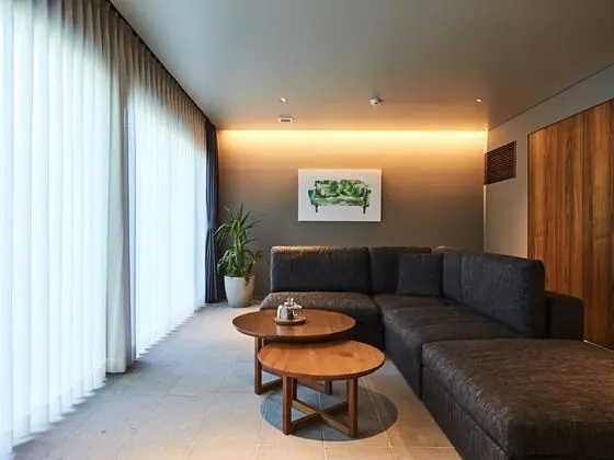 Süit (Stylish Maisonette,Available from 8)