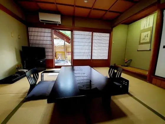 Traditional Oda (Open-air Bath)