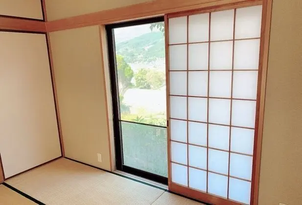 Süit (Japanese Style)