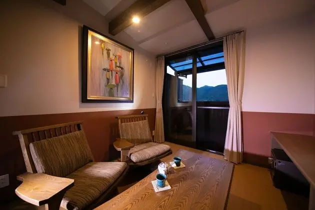 Oda, Ek Bina (Japanese Western Style, Open Air Bath)