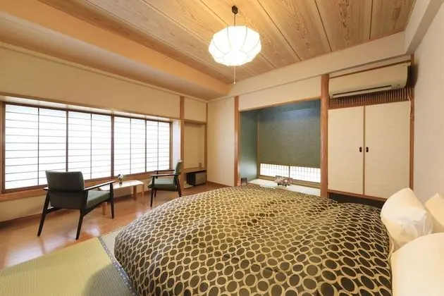 Standard Oda, 1 En Büyük (King) Boy Yatak, Sigara İçilmez (Japanese Style, w/Working space)