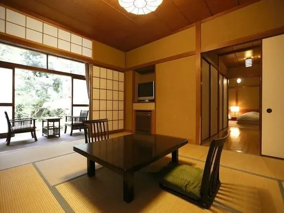 Traditional Oda, Sigara İçilmez (Japanese Style, Anteroom)