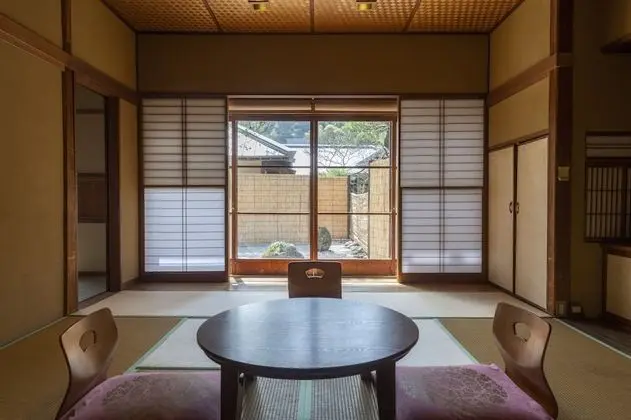 Traditional Oda, Sigara İçilmez (Japanese Style, Anteroom)