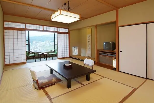Traditional Oda, Dağ Manzaralı (Japanese Style, South 4F)