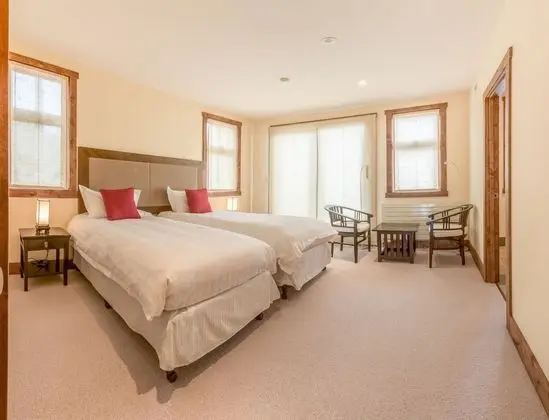 Ev, 5 Yatak Odası (With 4 Bathroom)