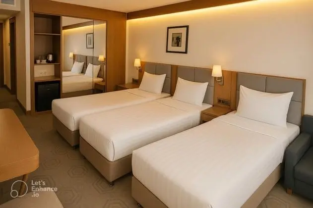 Triple, Şehir Manzaralı