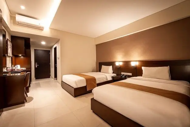 Deluxe Premier Room with Balcony