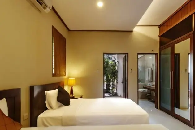 Deluxe Premier Room with Balcony