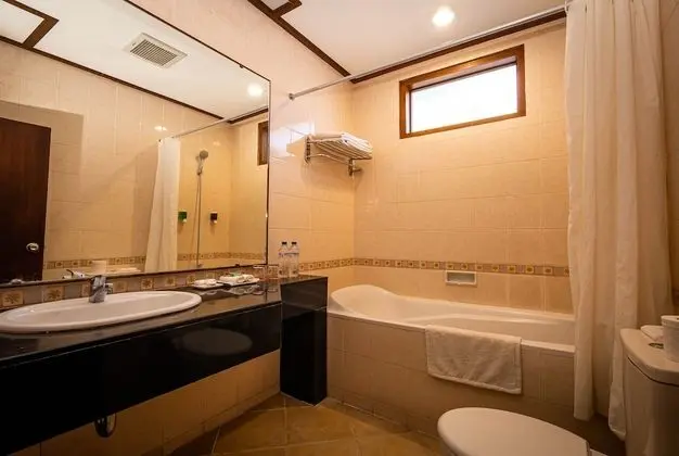 Deluxe Room with Garden View