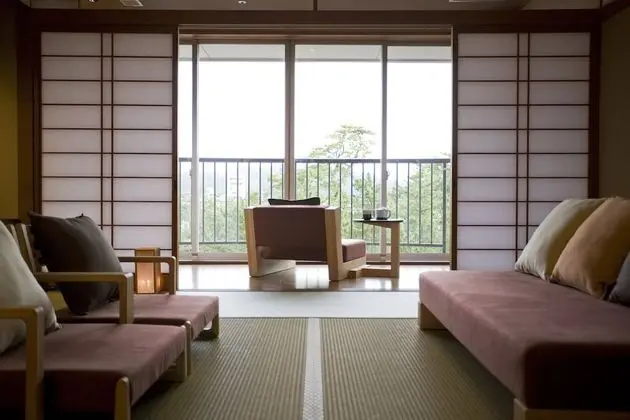 Traditional Oda
