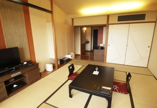 Standard Oda (Check-in by 6PM / Dinner until 7:30PM)