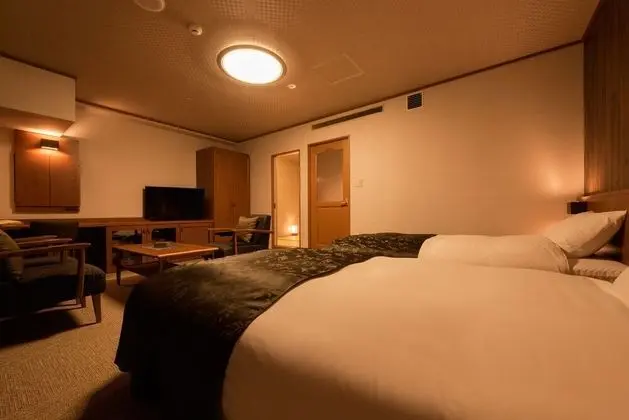 İki Ayrı Yataklı Oda, Sigara İçilmez