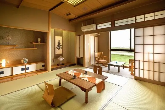 Traditional Oda (For 3 Guests)