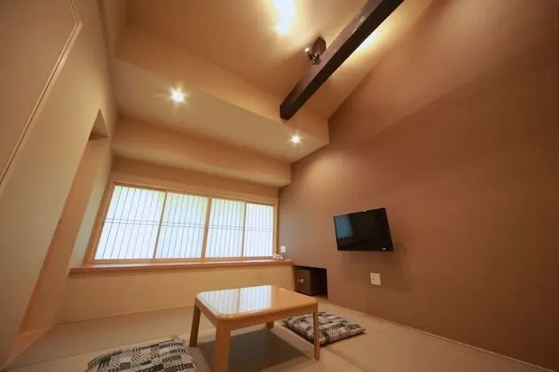 Traditional Oda, Ortak Banyo (Superiror For 4 Guests)