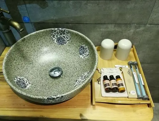 Traditional İki Ayrı Yataklı Oda