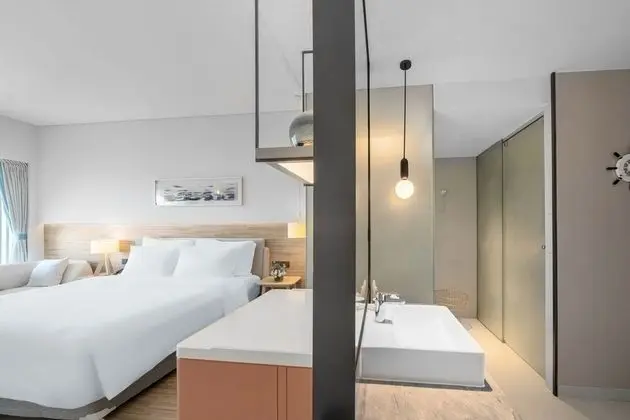 Deluxe Tek Büyük Yataklı Oda