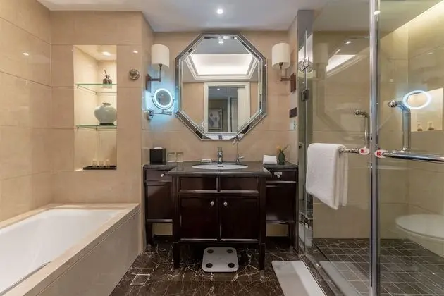 Business Tek Kişilik Oda (business twin room)