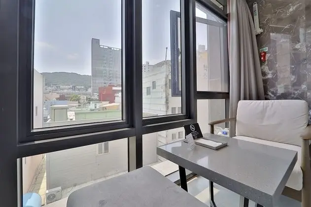 Premium Tek Büyük Yataklı Oda