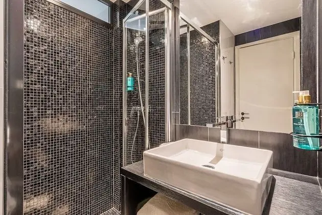 Classic Stüdyo, Şehir Manzaralı