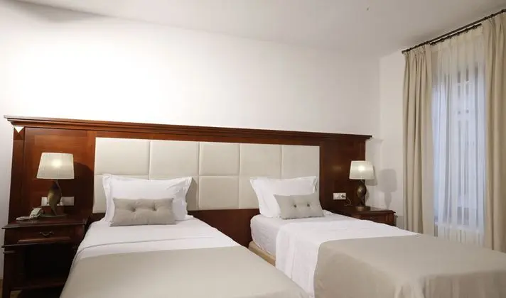 Deluxe Oda (İptal Edilemez)