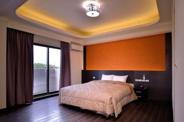 Design Tek Büyük Yataklı Oda, Küvet