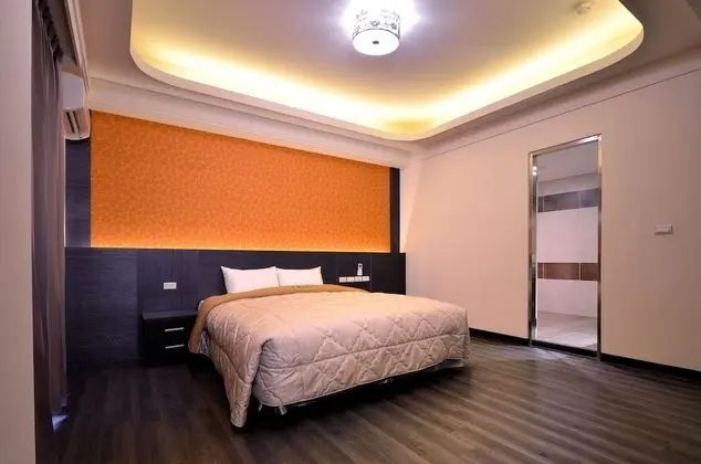 Design Tek Büyük Yataklı Oda, Küvet