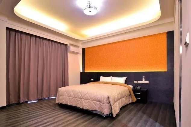 Design Tek Büyük Yataklı Oda, Küvet