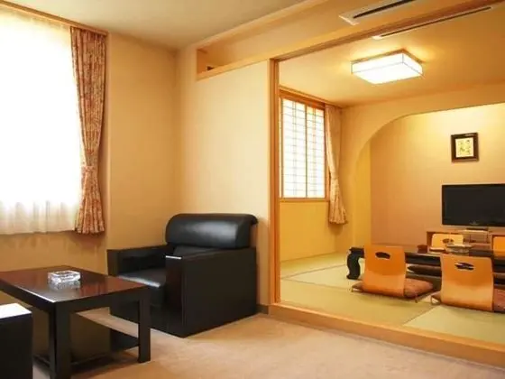 Traditional Süit (SP JP Style for 4 People, Living Twin)