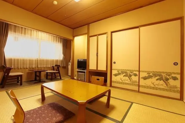 Traditional Oda (10 tatami with City View)