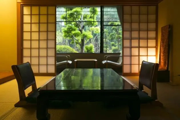 Traditional Oda, Sigara İçilebilir (Cozy, Japanese Style)