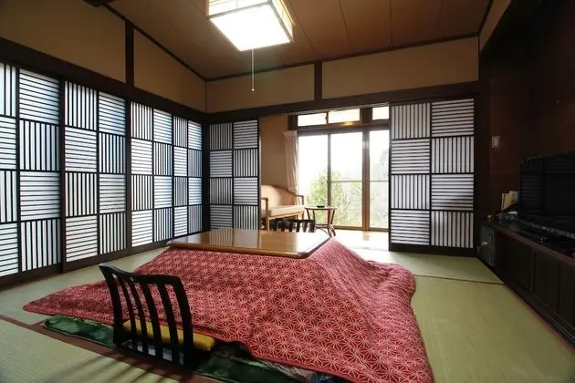 Traditional Oda (JP Style, for 4 Guests, Shared Toilet)