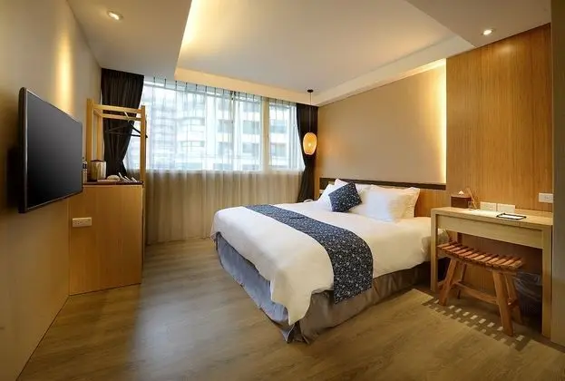 Deluxe Tek Büyük Yataklı Oda