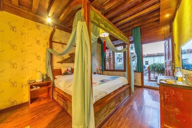 Comfort Tek Büyük Yataklı Oda