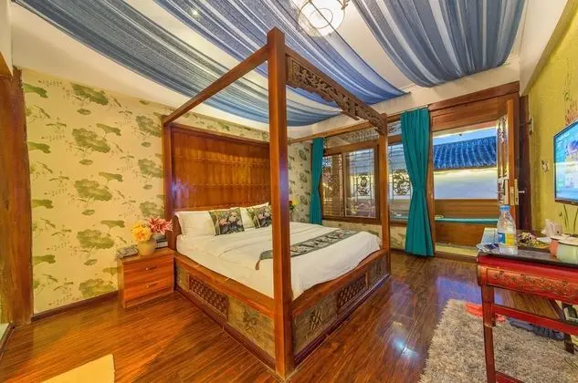 Comfort Tek Büyük Yataklı Oda