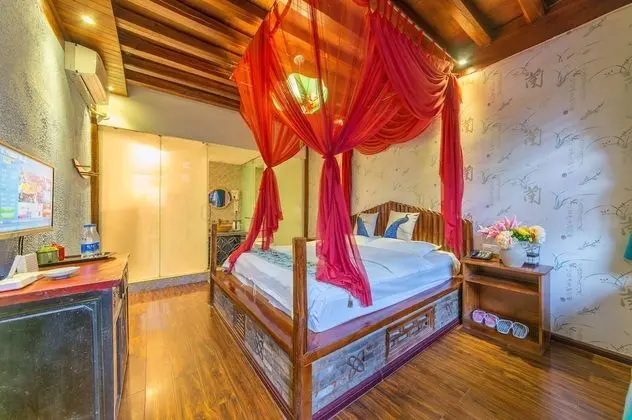 Comfort Tek Büyük Yataklı Oda