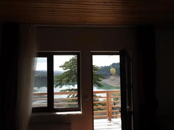 Ekonomik Oda, Göl veya Kara Manzaralı