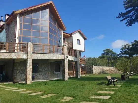 Ekonomik Oda, Göl veya Kara Manzaralı