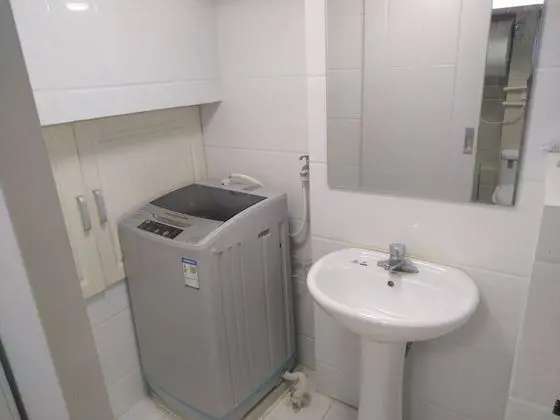 Business Tek Büyük Yataklı Oda