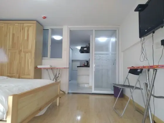 Business Tek Büyük Yataklı Oda