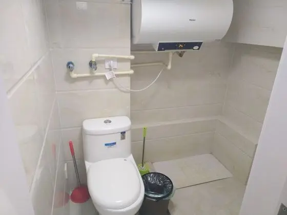 Business Tek Büyük Yataklı Oda