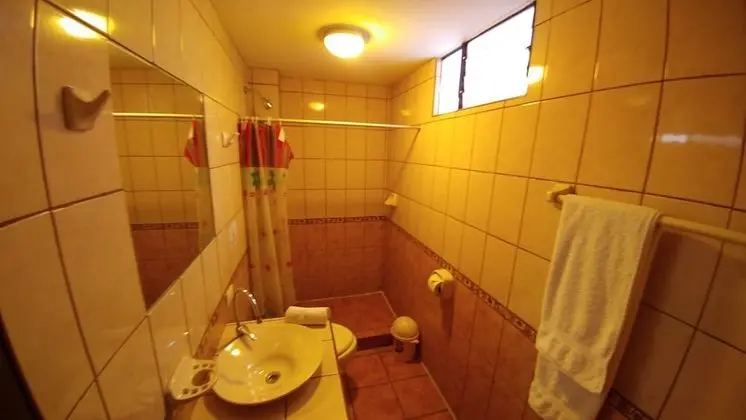Family Tek Büyük Yataklı Oda