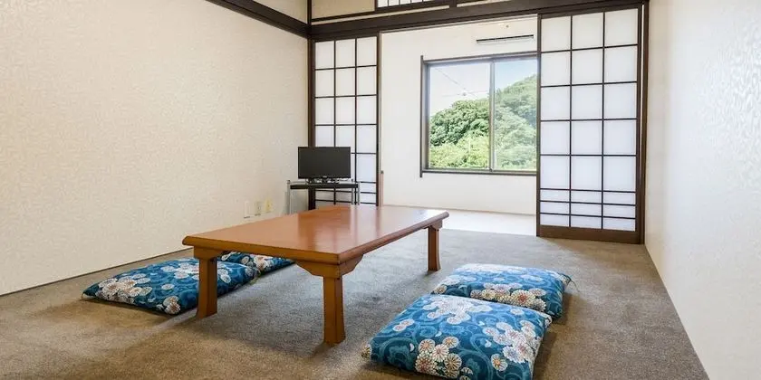 Standard Dört Kişilik Oda